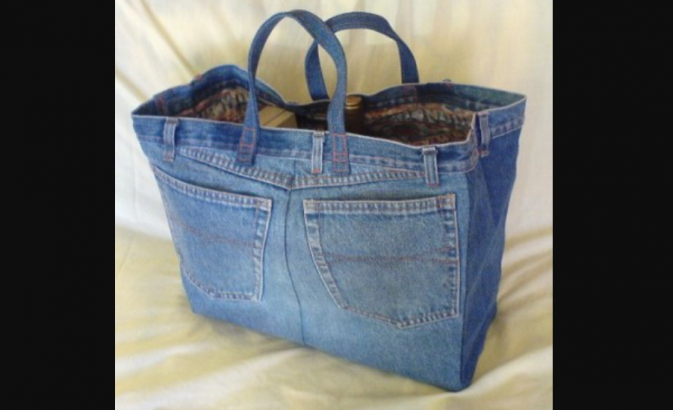Un sac fourre-tout à partir d’un vieux jean !