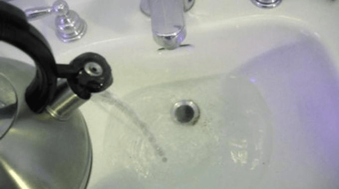 5 astuces pour nettoyer ses canalisations