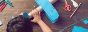 Construire un avion en carton en 7 étapes