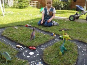Comment créez des pistes de course en plein air pour vos enfants