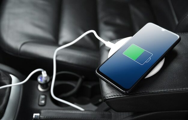 Charger son smartphone dans la voiture peut sembler pratique, notamment lors des longs trajets ou en cas d’urgence.