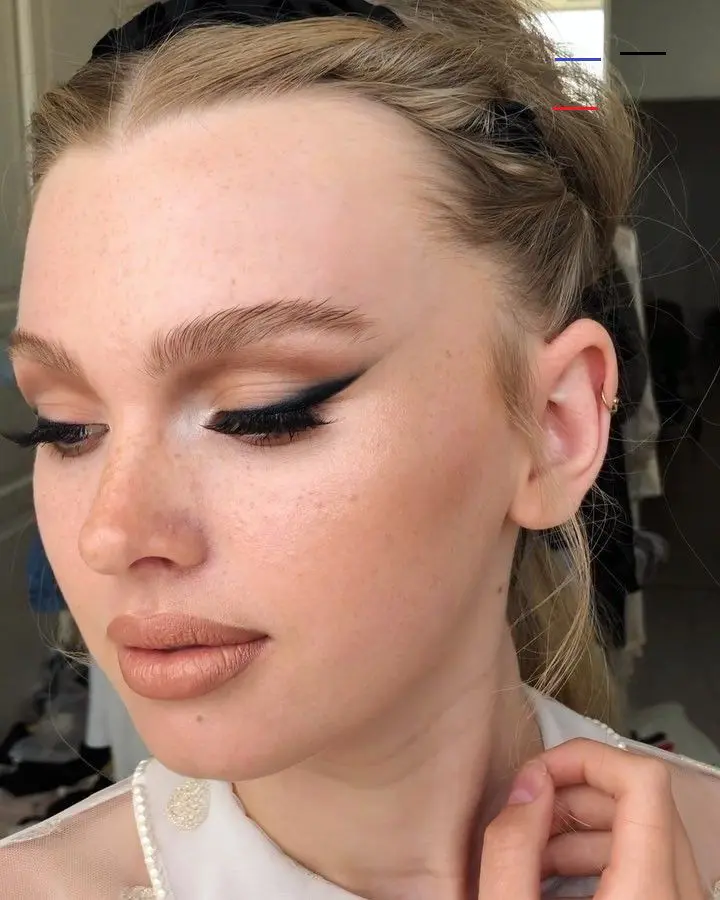 Foxy Eyes