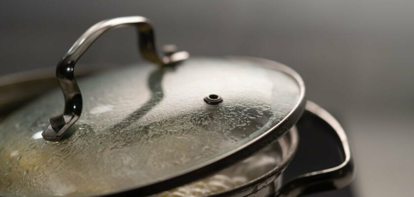 Trou sur le Couvercle des Casseroles