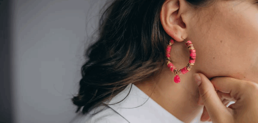 ✨ DIY créoles en perles de régalite rose