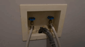 masquer un branchement de machine à laver