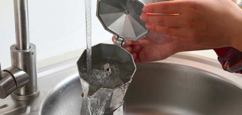 Redonner de l'éclat à ma cafetière moka