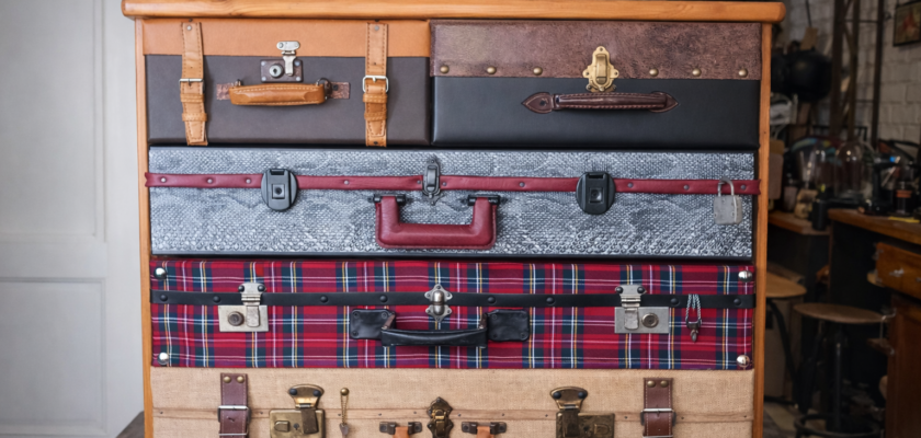 Relooking d’une commode en pin tendance steampunk