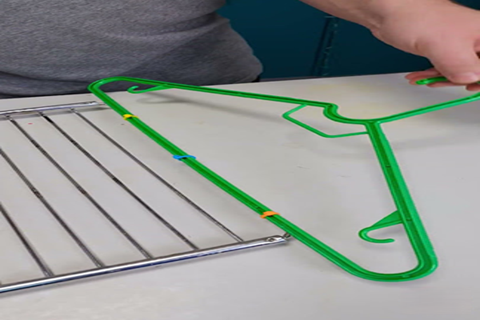 fabriquer son propre étendoir à chaussettes