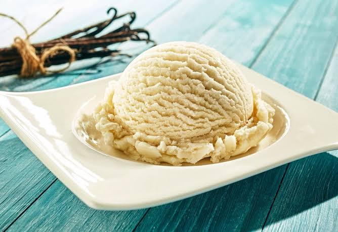 Glace maison à la vanille sans sorbetière