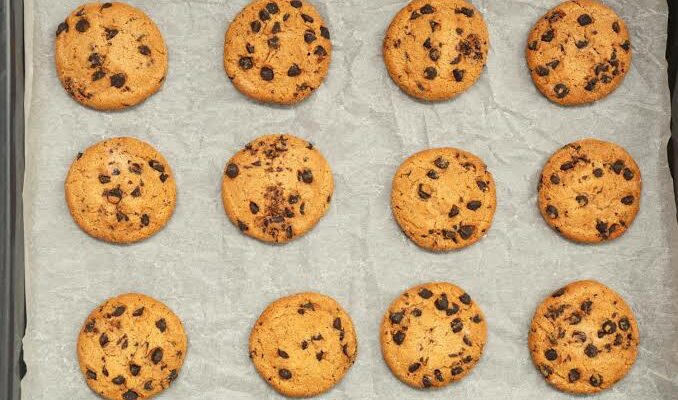 L'astuce pour éviter que les aliments ne collent au papier cuisson