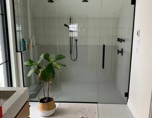 Nettoyer Vitre Douche Et Canalisations : Astuces Naturelles